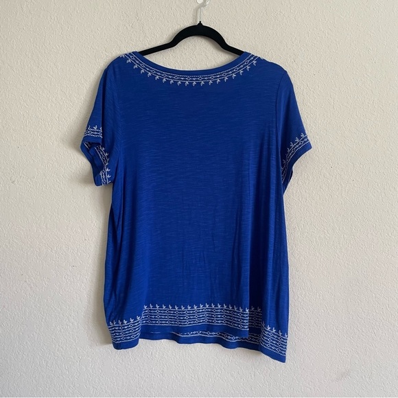 Rafaella woman’s Blue Embroidered Top size L Drapey thin summer casual - Picture 5 of 6